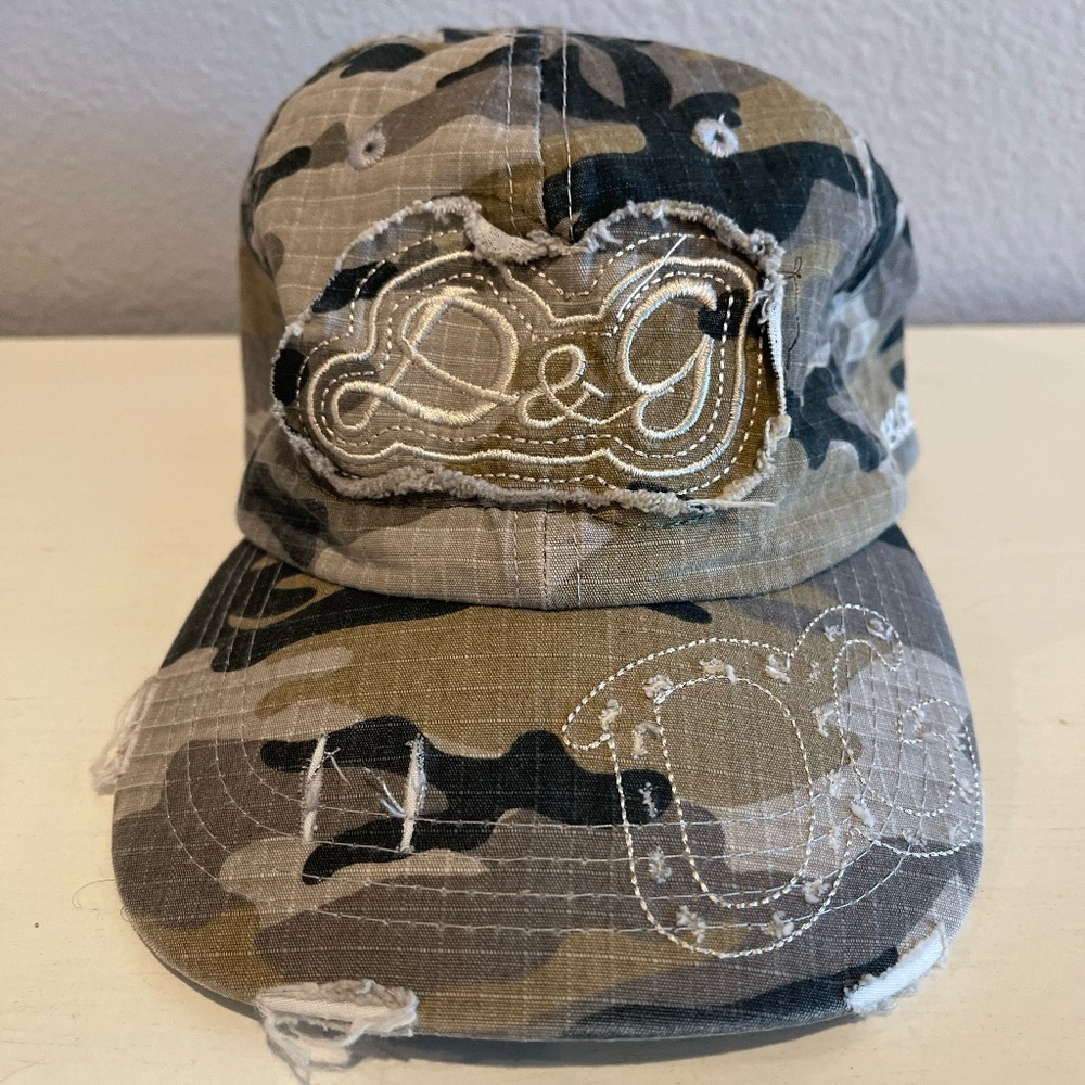 Vintage Dolce & Gabbana (D&G) Distressed camouflage Cap
